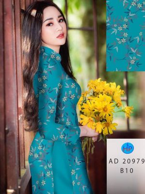 1625737865 32 vai ao dai mau moi vua ra (18)